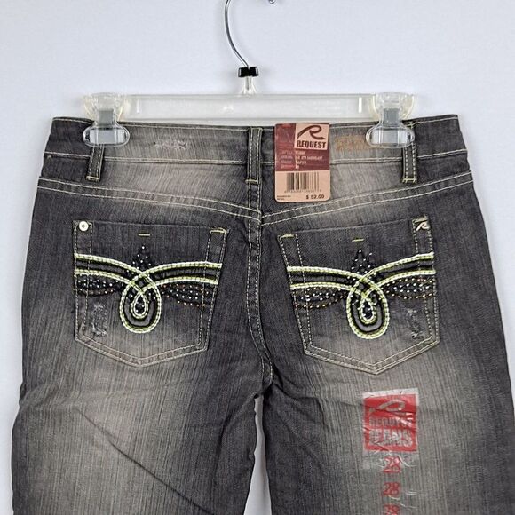 Request Juniors Capris NWT - Picture 6 of 9